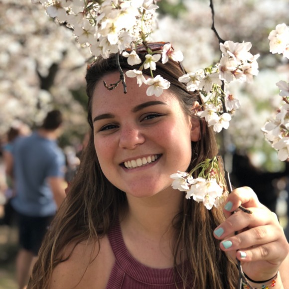 Meet your Posher, Tori - Picture 1 of 1